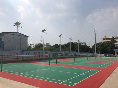 广西商贸高级技工学校羽毛球悬浮拼装地板